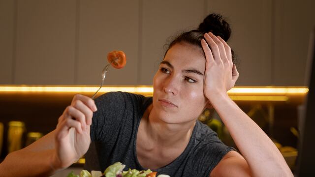 Estudio revela que comer carne se relaciona con menores niveles de depresión y ansiedad