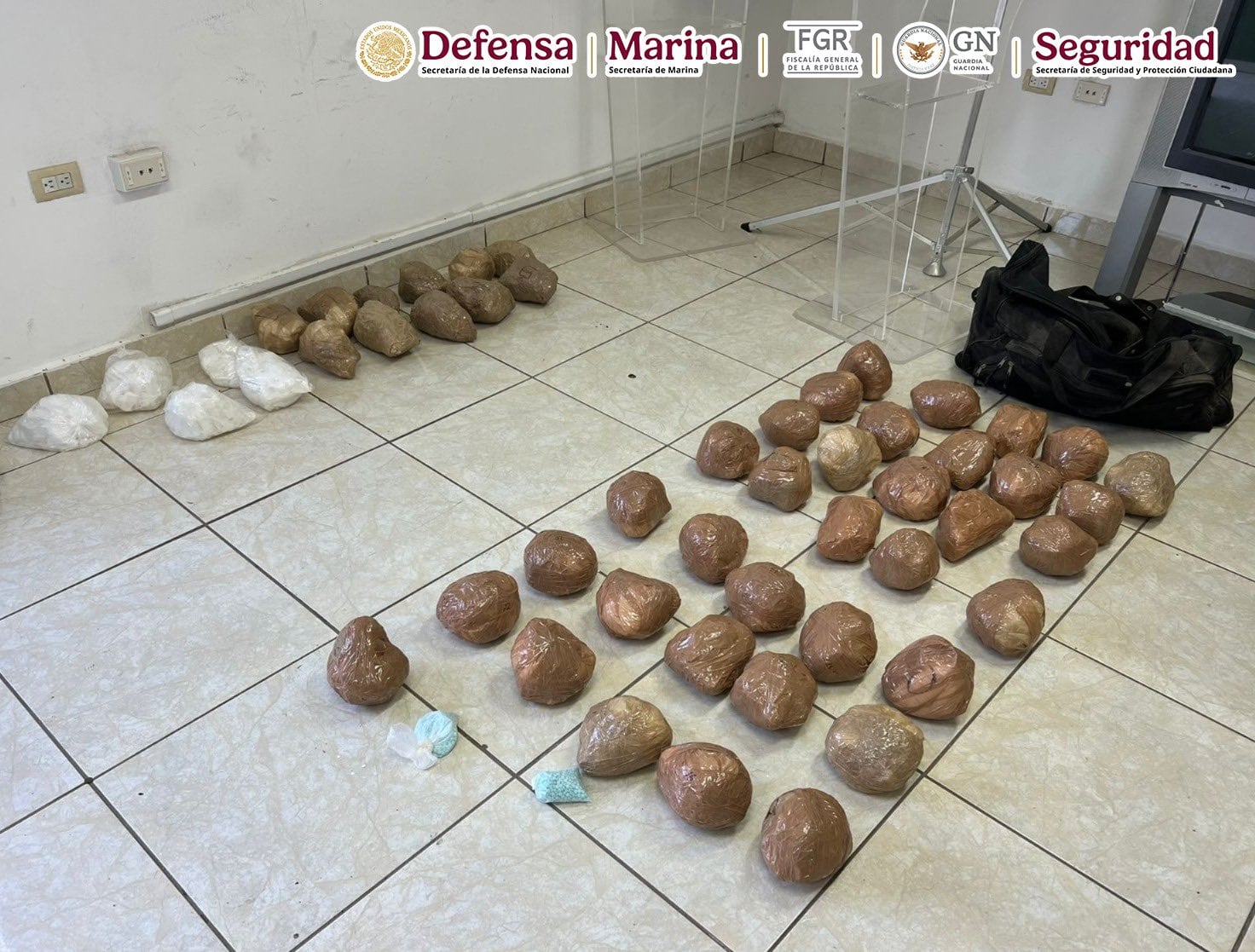 Aseguran paquetes de fentanilo y cristal en Culiacán, Sinaloa