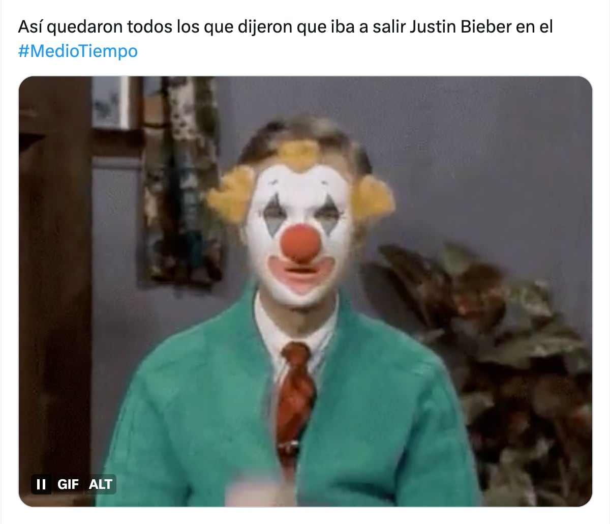 Meme de Usher en el show de medio tiempo del Super Bowl 2024