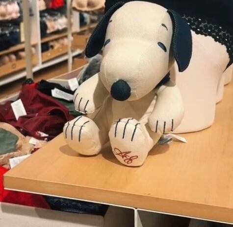 Peluche de Snoopy gratis en American Eagle