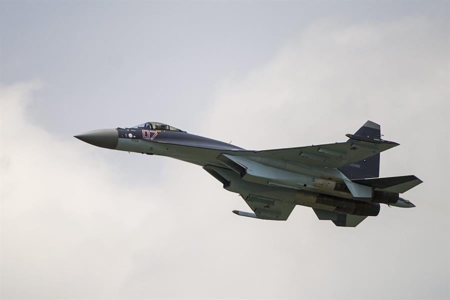 Avión caza ruso