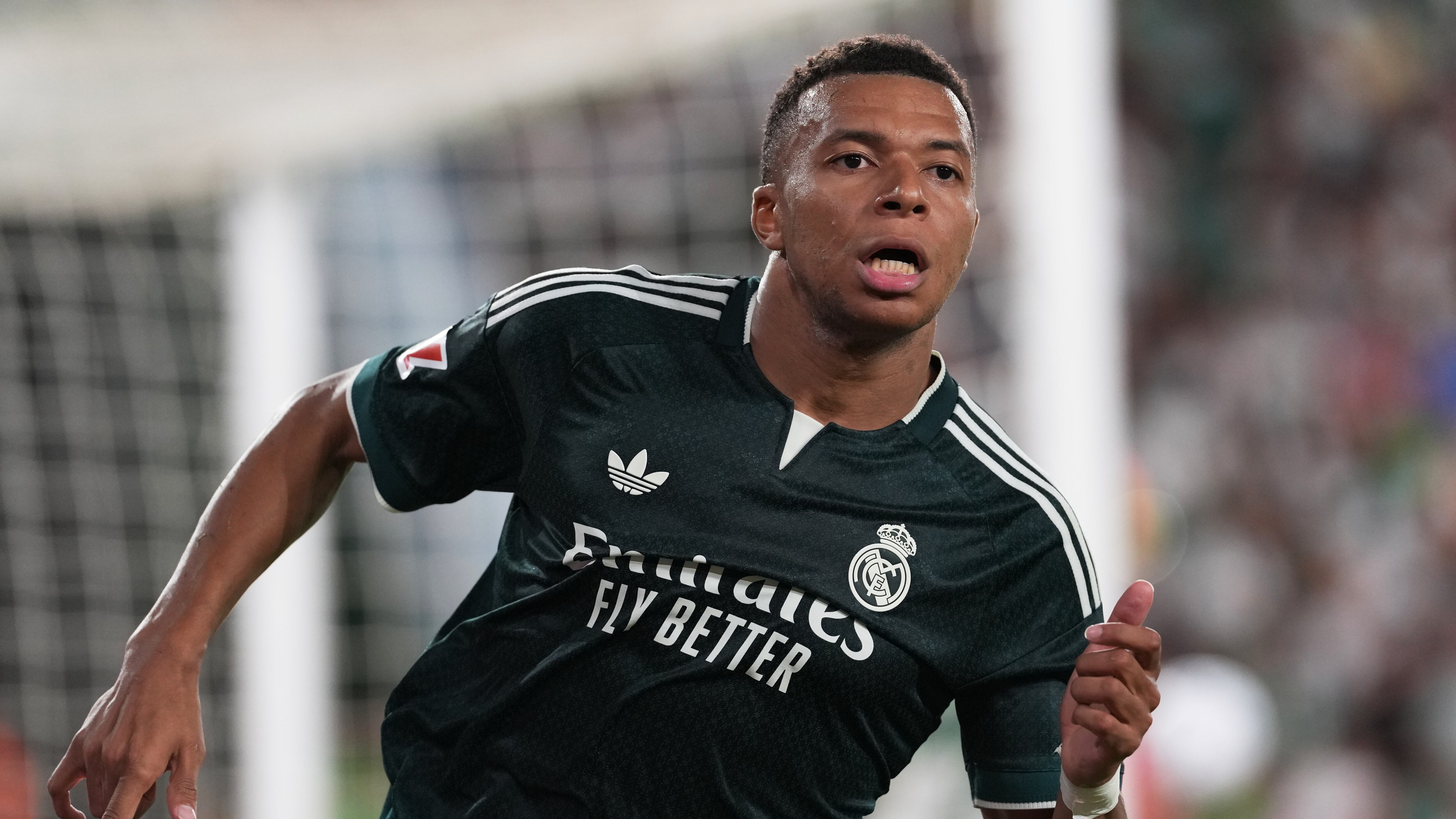 Real Madrid sufre, pero vence al Elche en la Jornada 6 de LaLiga