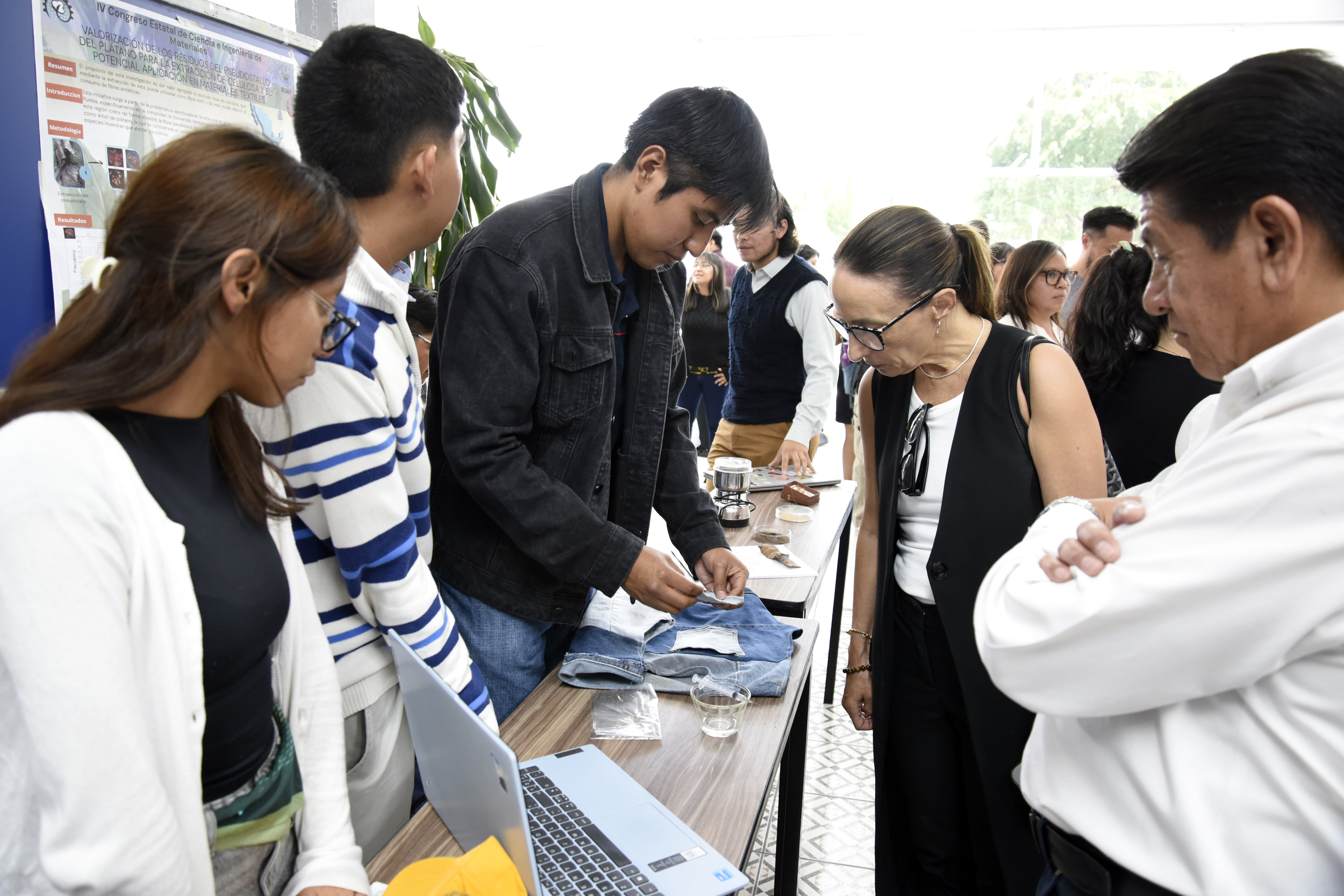 FEST-TEX 2026 impulsa sostenibilidad e innovación en la industria textil desde la BUAP.