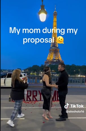 Mamá de la novia arruina propuesta de matrimonio en París