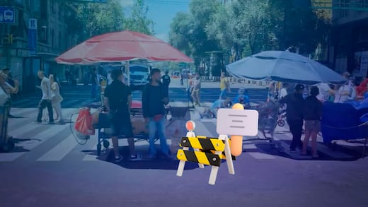 Ambulantes bloquean Eje Central para exigir espacios en la Alameda Central