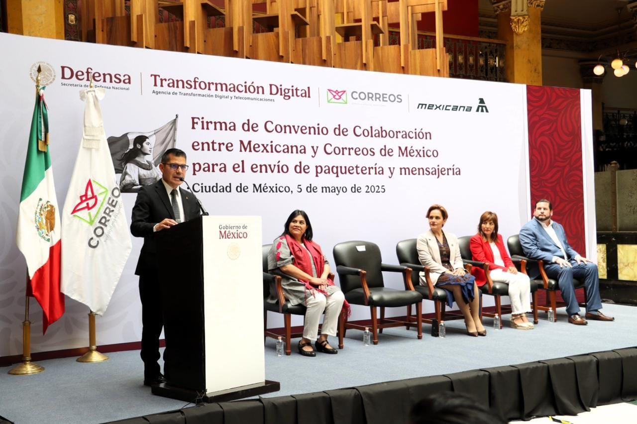 Correos de México y Mexicana firman convenio