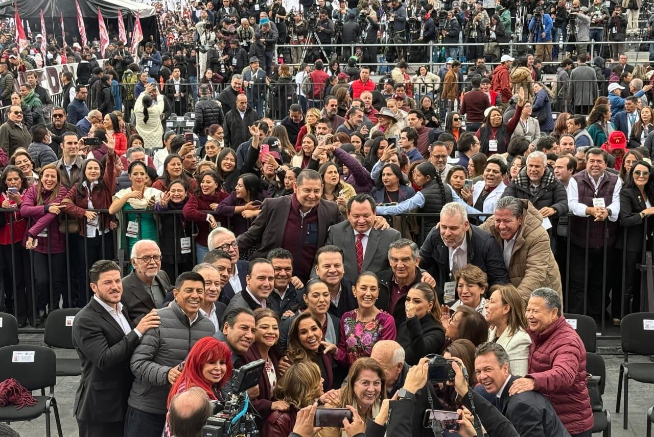 Alejandro Armenta acompaña a Claudia Sheinbaum en su informe de 100 días de gobierno