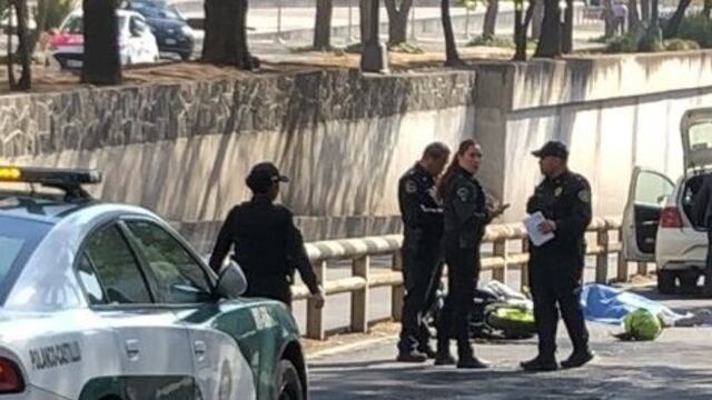 Muere motociclista en Polanco tras chocar contra valla