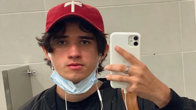 Joven renuncia a su trabajo
