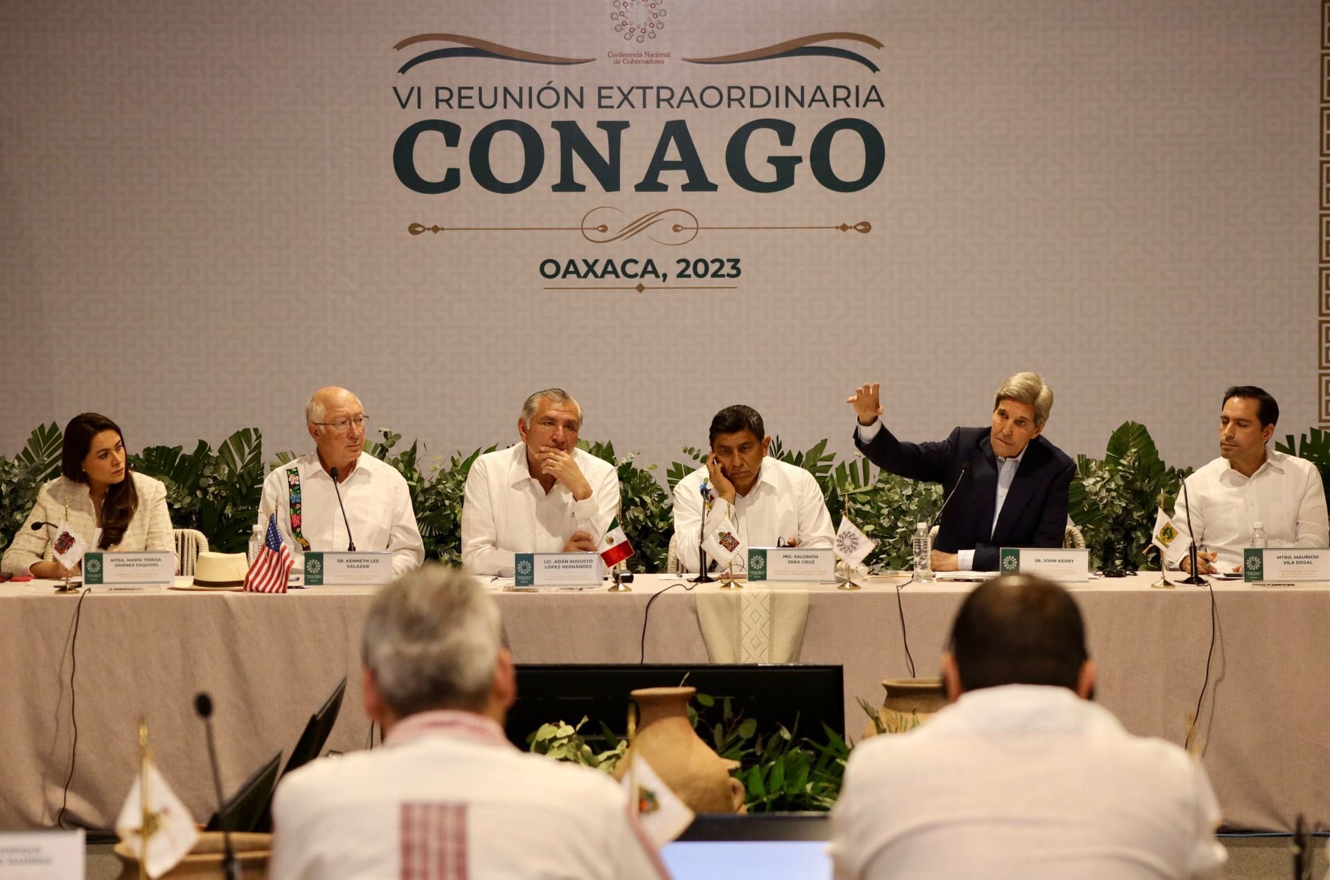 John Kerry en la reunión de la Conago