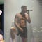 Dan Reynolds, vocalista de Imagine Dragons, ya encendió los memes al dejarse ver sin camisa