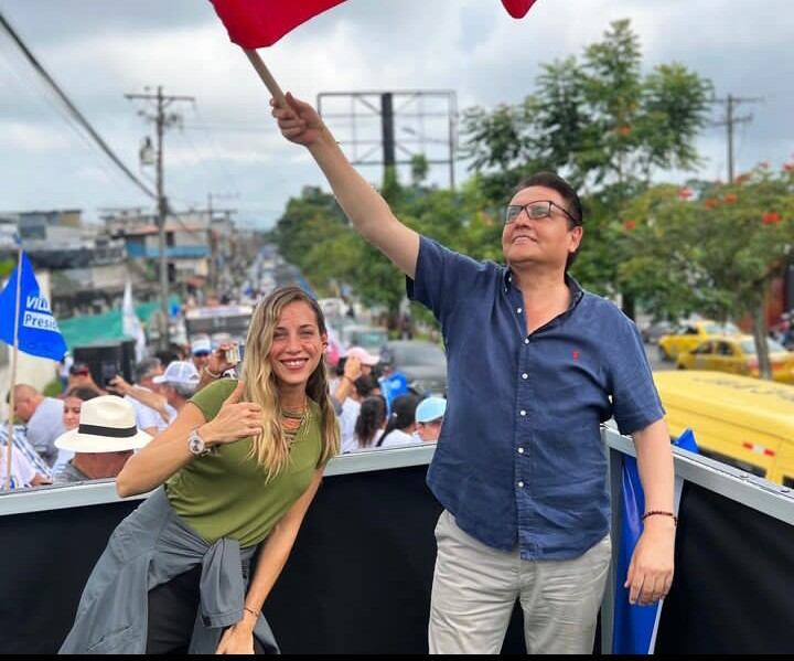 Andrea González y Fernando Villavicencio