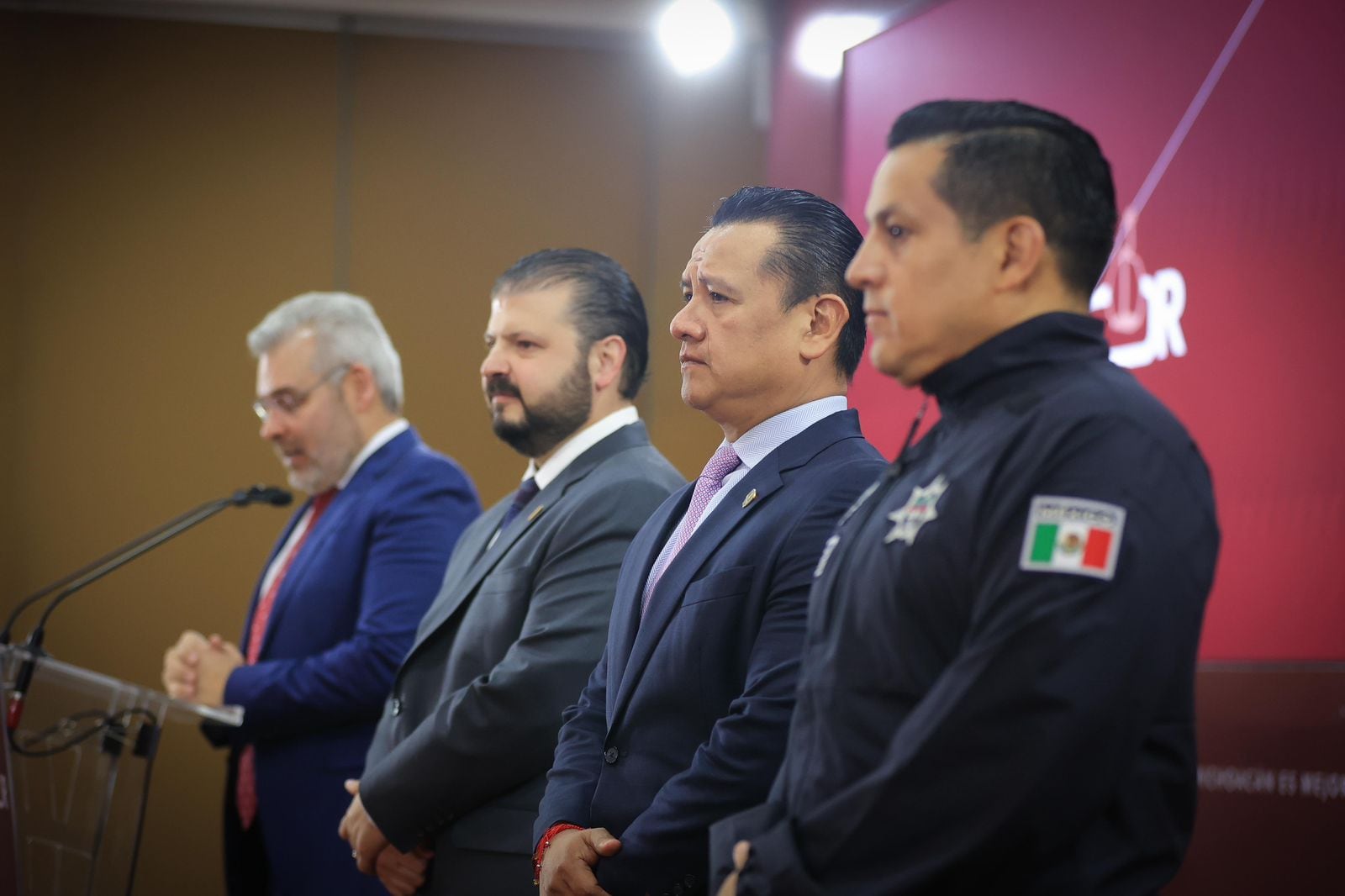 Bedolla confirma que hay más personas investigadas por el homicidio de una familia de intérpretes