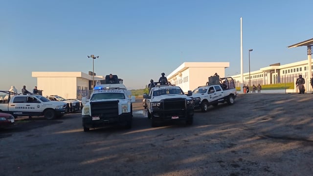 Bedolla despliega Ejército y Guardia Nacional tras bloqueos