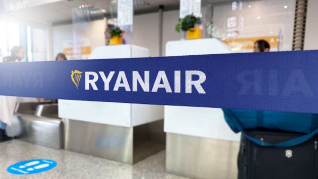 Ryanair replica en Alemania su estrategia en España: reduce la oferta invernal y culpa al Gobierno