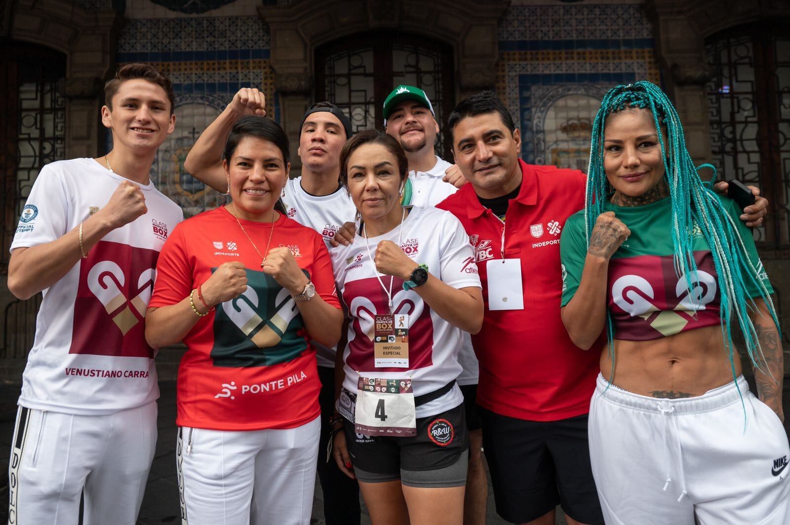 Campeones y excampeones mundiales, estuvieron en la clase de box masiva.