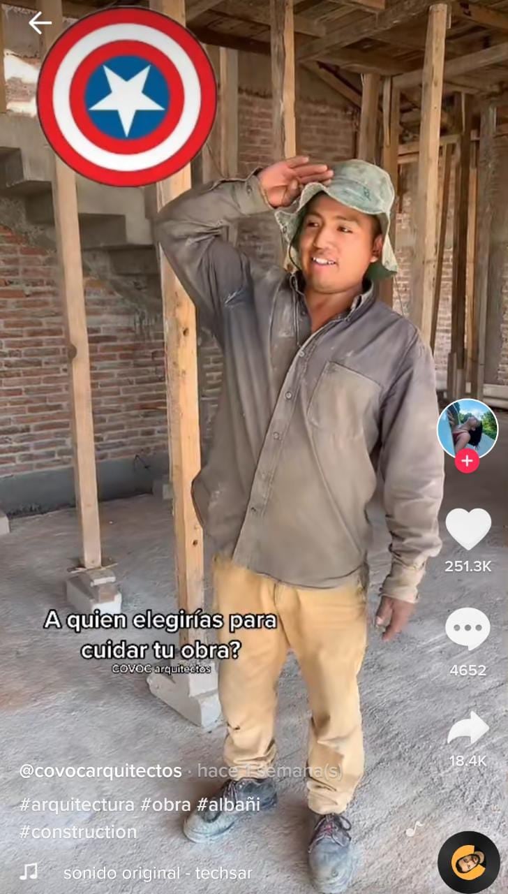 Albañiles parodian a los ‘Avengers’