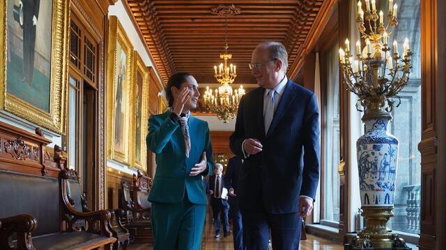 Claudia Sheinbaum se reúne con Larry Fink en Palacio Nacional