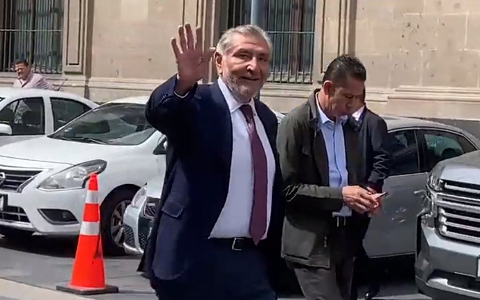 Adán Augusto López es visto entrando a Palacio Nacional