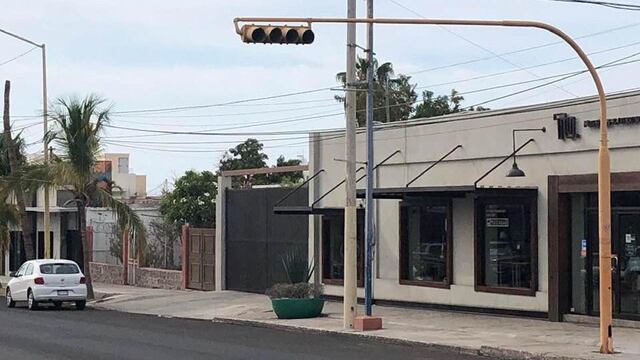 Por la falta de electricidad, se han registrado fallas en semáforos.