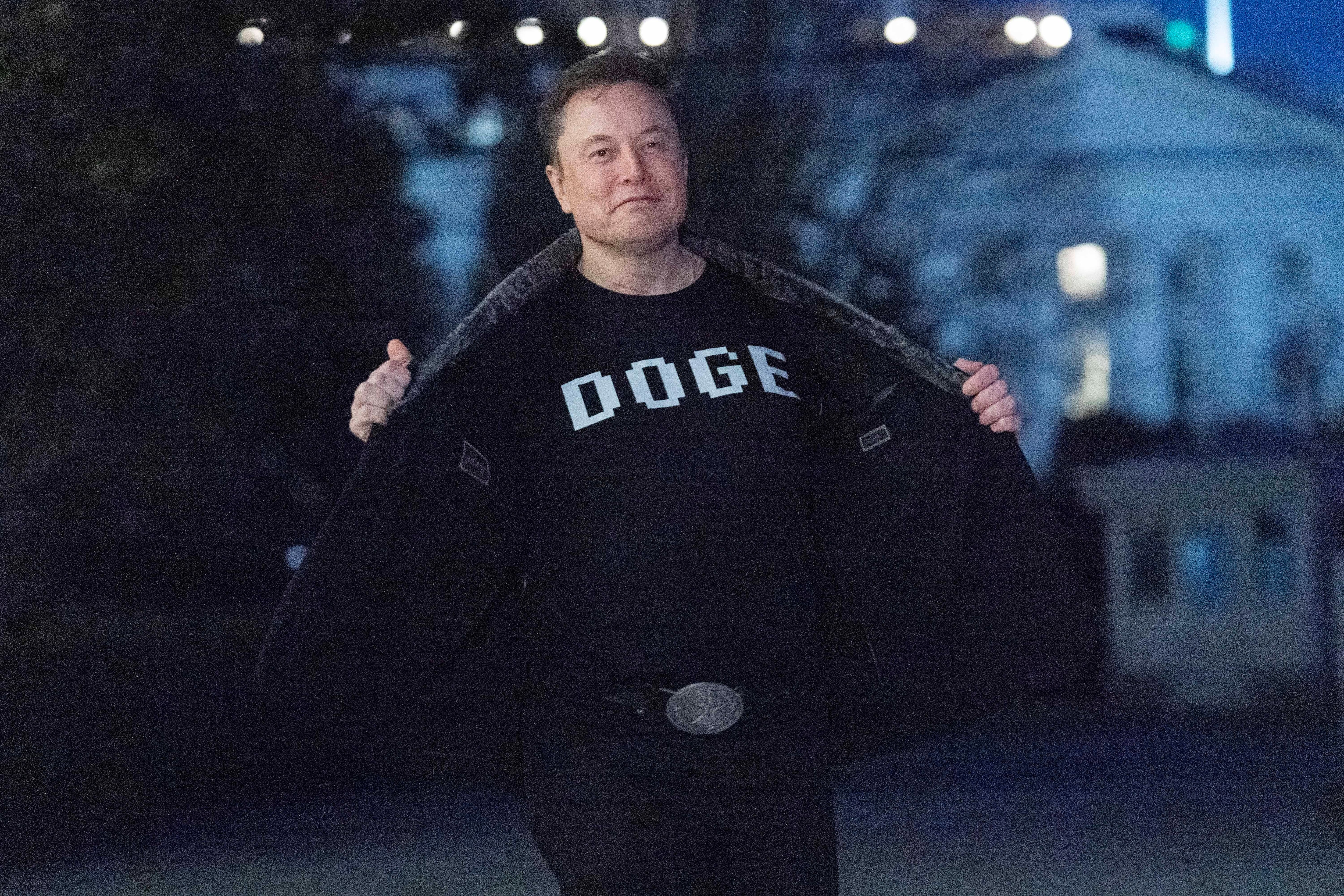 Elon Musk revela ciberataques a X
