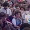 Orquesta francesa se vuelve viral al tocar en medio de las protestas