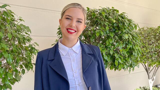 Aspirante a tripulación de cabina rechazada por Emirates Airlines