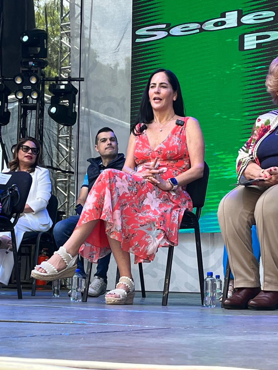 Lía Limón Feria de las Flores 2024