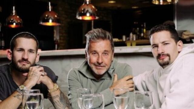 Ricardo Montaner y sus hijos