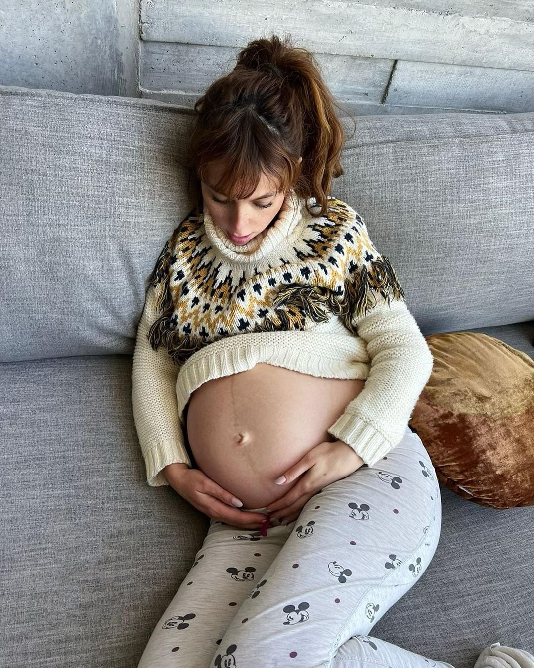 Natalia Téllez muestra su pancita de embarazo