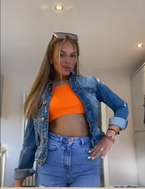 Francesca Hawley, la chica que dejó la universidad para convertirse en albañil