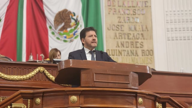 Diputado Víctor Hugo Lobo, aspirante a jefe de gobierno