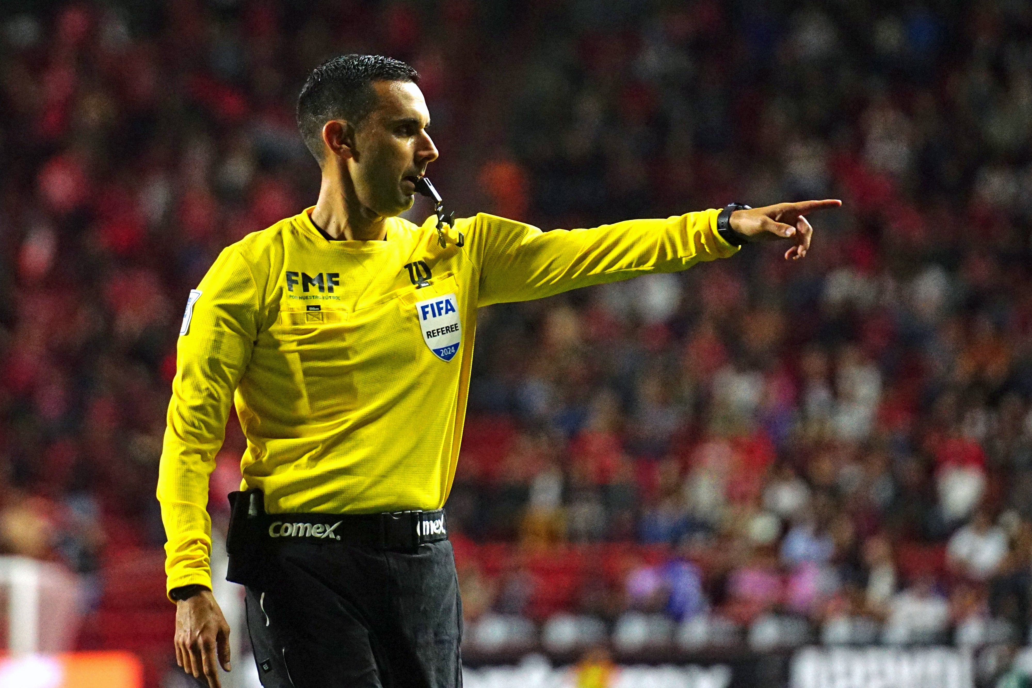 César Ramos.
