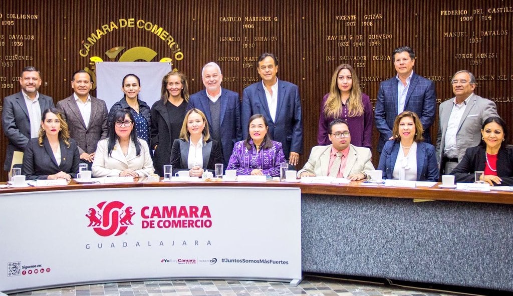 “Foro Plural Jalisco”, integrado por 17 mexicanas y mexicanos