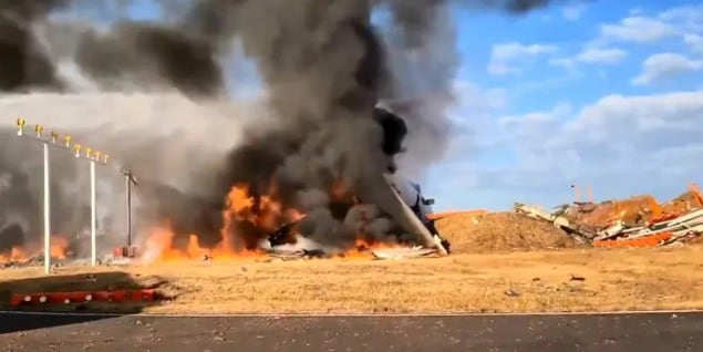 Avión Jeju Air se estrella en aeropuerto Muan de Corea del Sur