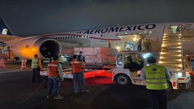 Aeroméxico es el UBER de la mercancía que está transportando por encargo -y pago, por supuesto- del gobierno de López Obrador.