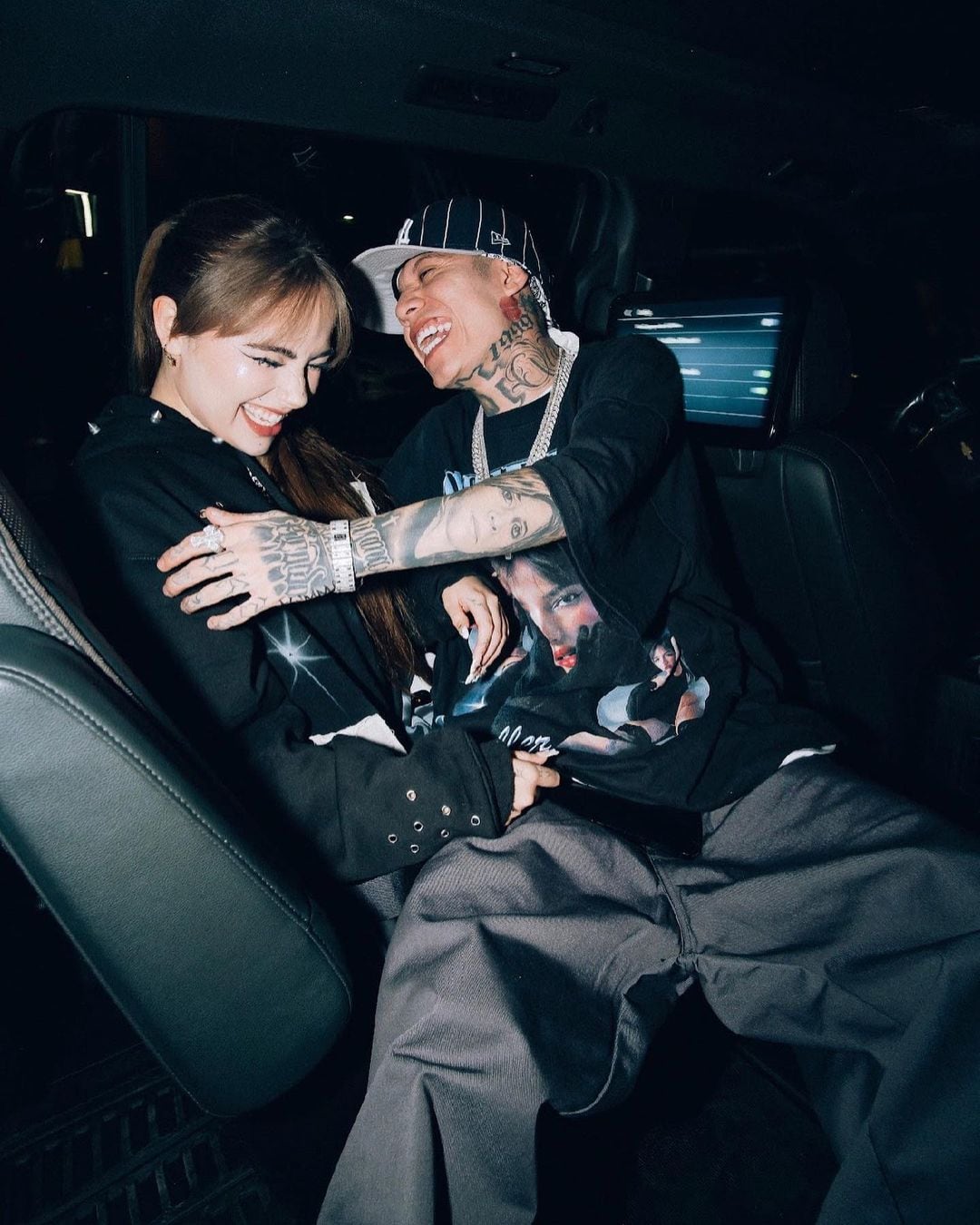 Stela Mueller y Santa Fe Klan