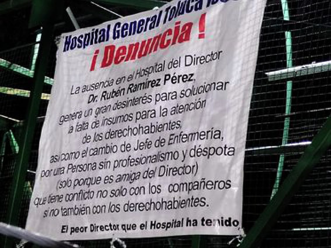 Protesta en contra de Dr. Rubén Ramírez Pérez