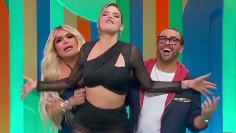 VIDEO: El divertido accidente de Marie Claire Harp y Wendy Guevara en vivo