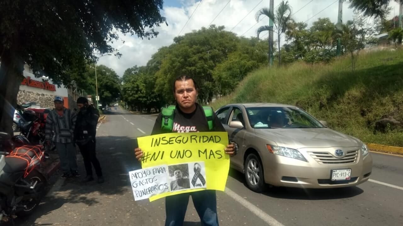 Repartidores de Uber Eats en Morelos se manifiestan por asesinato de compañero