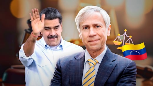 El abogado de Assange ahora defenderá a Nicolás Maduro