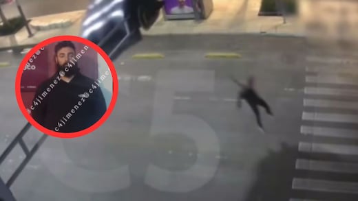 Video del C5 capta a paracaidista estadounidense atrapado en un semáforo de la CDMX