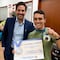 A nombre del Dr. Simi, Víctor González Herrera entregó premio a Juan Manuel Celaya