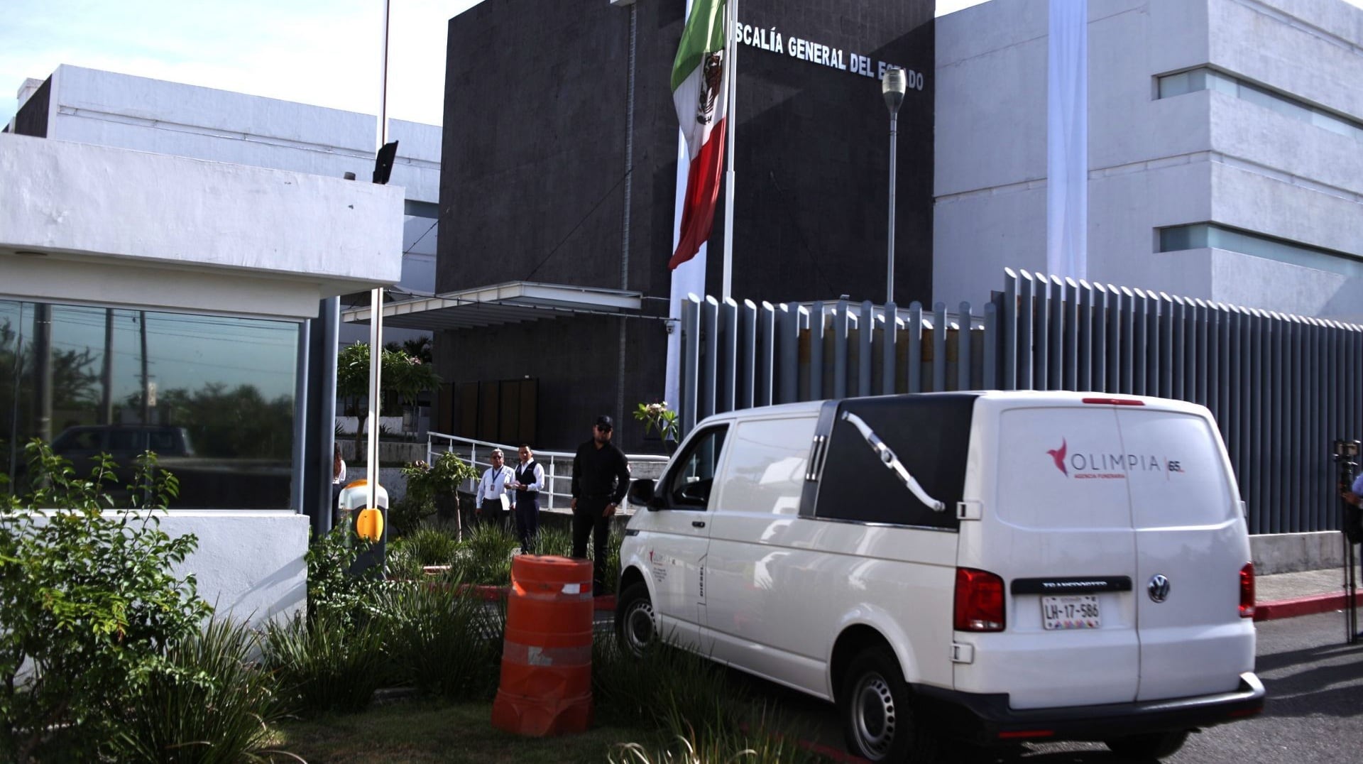 Restos de Claudia Tacoronte son trasladados a España tras su feminicidio en Morelos