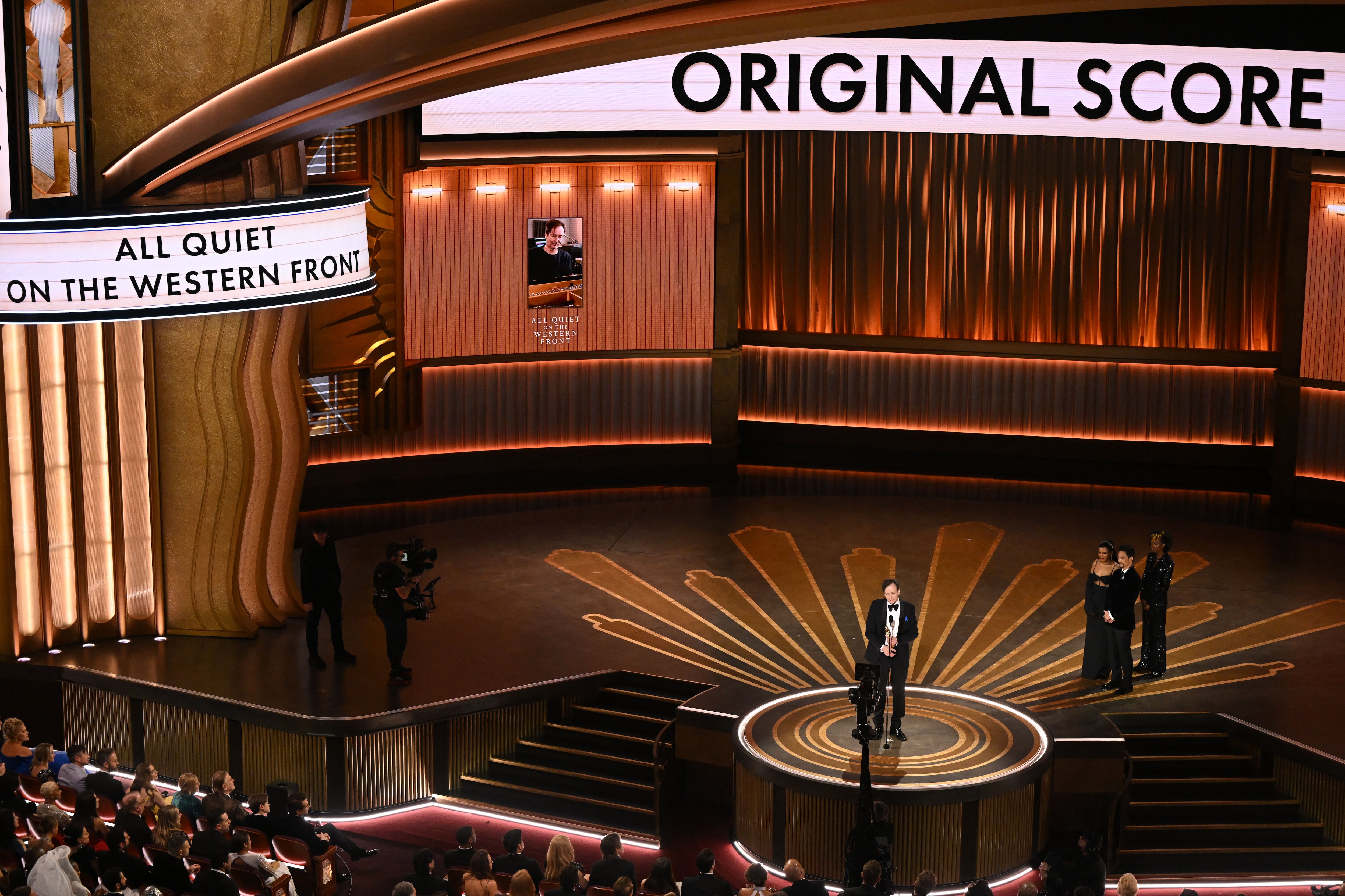 Volker Bertelmann gana Premio Oscar a Mejor Banda Sonora Original por "All Quiet on the Western Front"