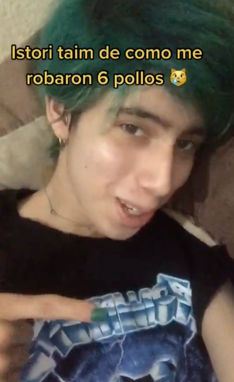 Víctima del robo contando su historia