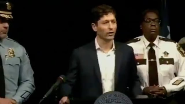 Jacob Frey, alcalde de Minneapolis, exige la salida de ICE