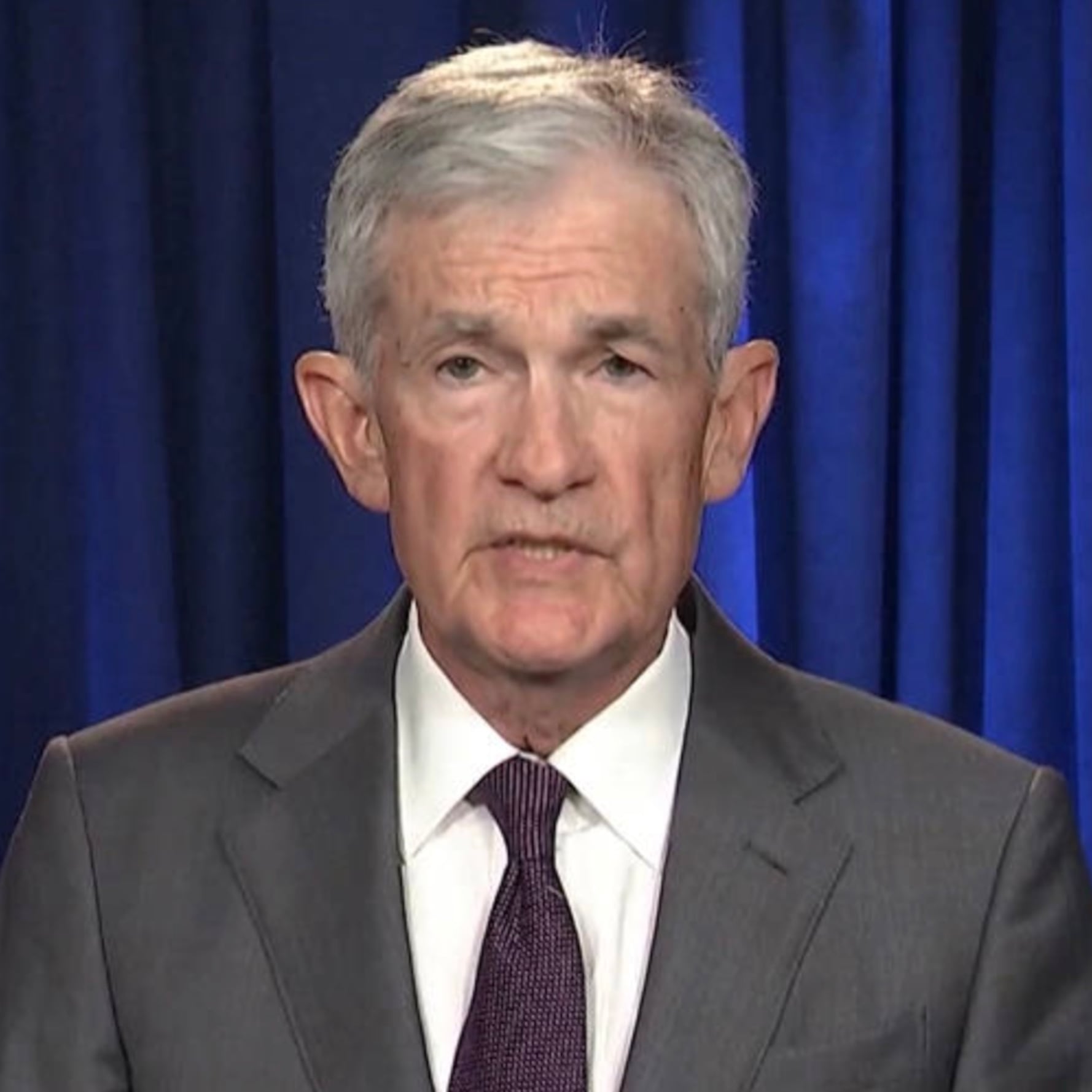 Jerome Powell mantiene su puesto en la Fed pese a presión de Trump