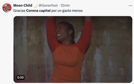 memes del cartel de Corona Capital 2024