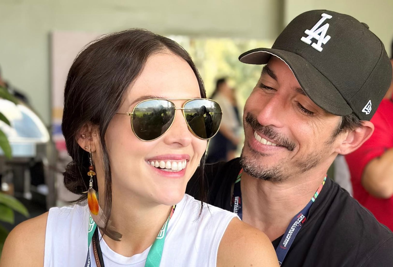 Zuria Vega y Alberto Guerra